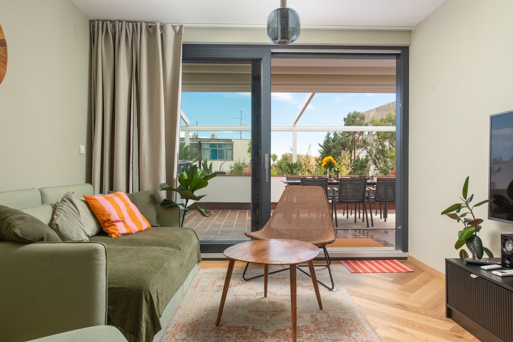 Living room opening onto the terrace
